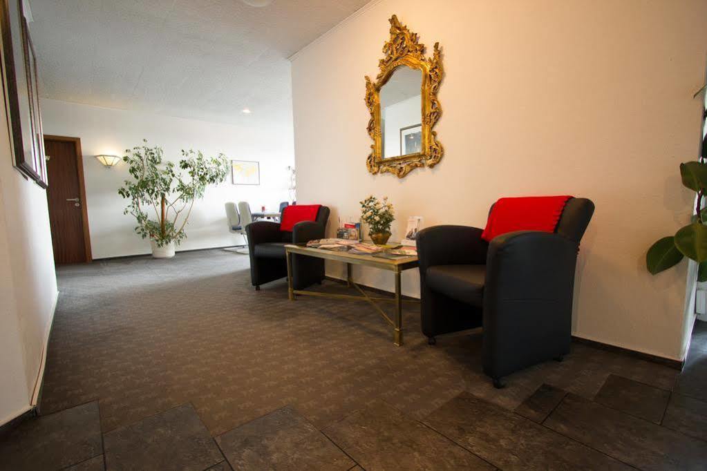 Hotel Sonnenkeller Neu-Ulm Kültér fotó